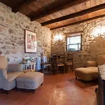 Relax At The Swimming Pool By Wonderful Italy Villa